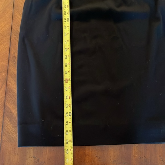 Taylor Dress with Silk Pleat Detail Size 6 - Picture 11 of 12